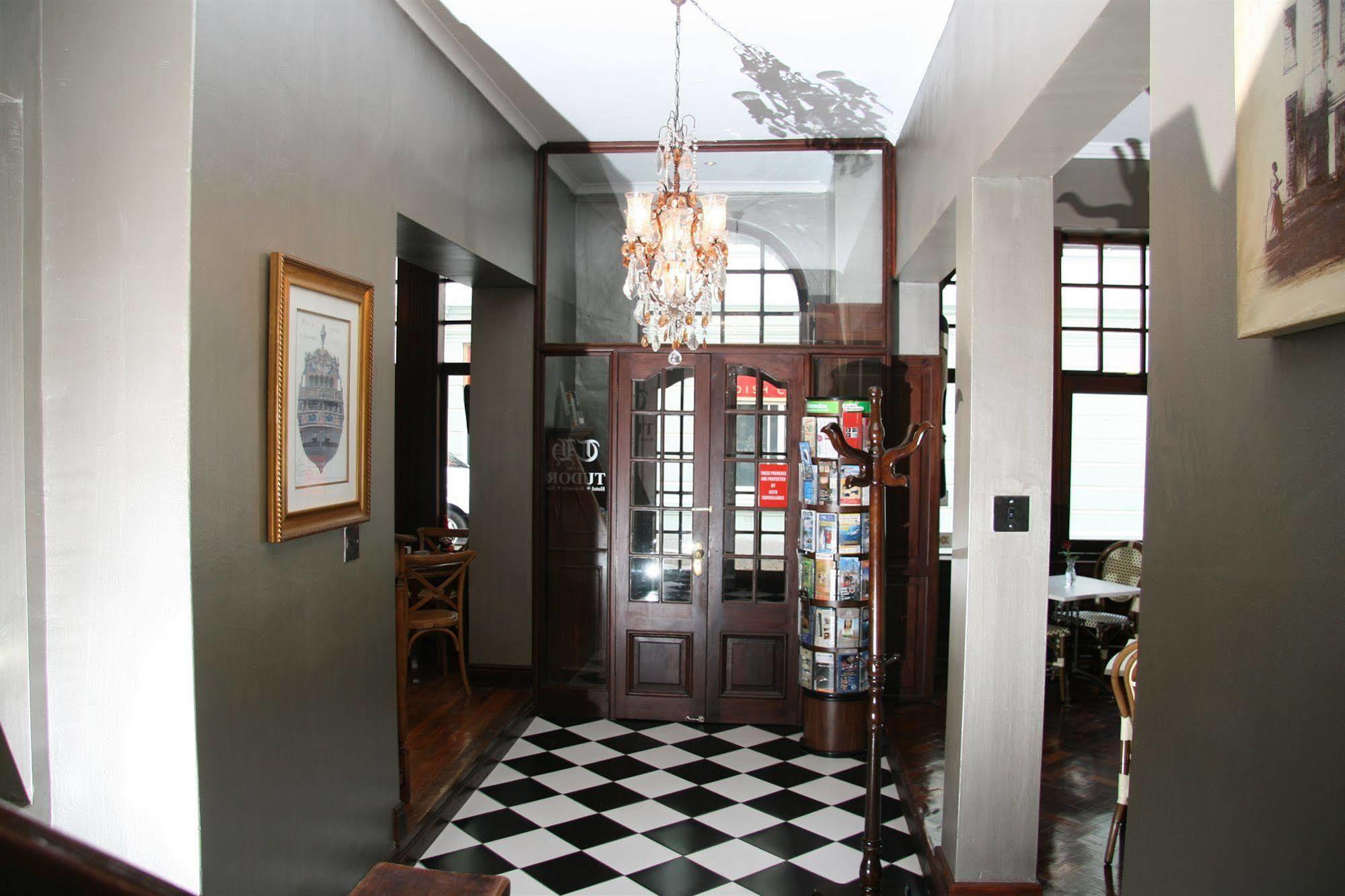 Tudor Hotel Cape Town Exterior foto